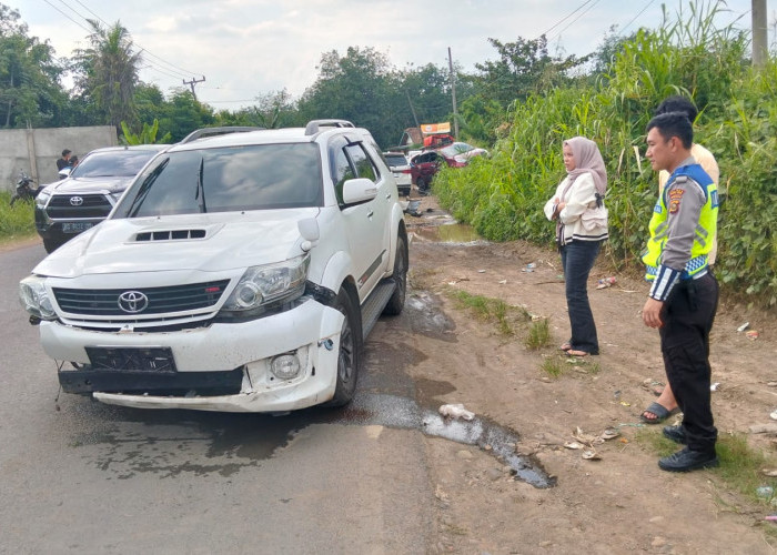 Tabrakan Beruntun di Muara Enim Libatkan 3 Kendaraan, Begini Nasib Sopir dan Penumpangnya