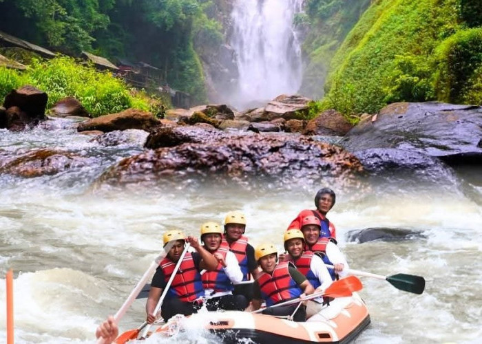 Bupati Edison dan IKA USU Promosikan Wisata Curup Tenang