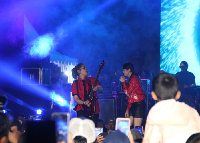 The Virgin Sukses Hibur Masyarakat Muara Enim
