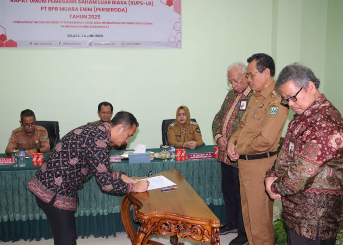 Bupati Edison Harapkan Direktur Operasional BPR Muara Enim Bawa Dampak Positif