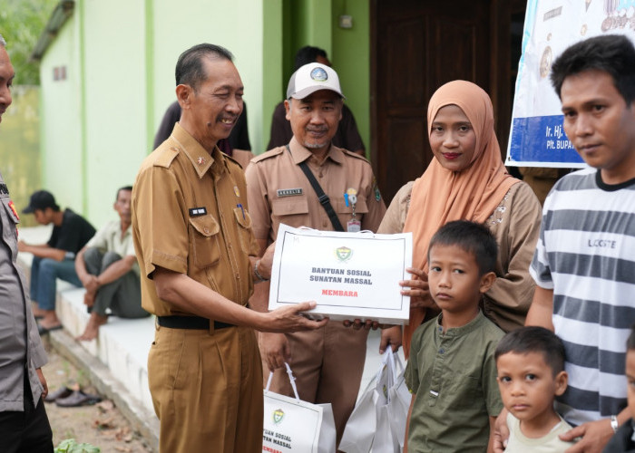 Sunatan Massal Gratis Tutup Rangkaian HUT ke-81 RI di Kabupaten Muara Enim