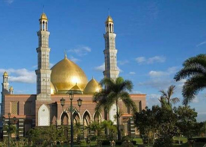 Rekomendasi: Wisata Religi yang Bikin Happy di Jawa Barat Selain Masjid Al-Jabbar