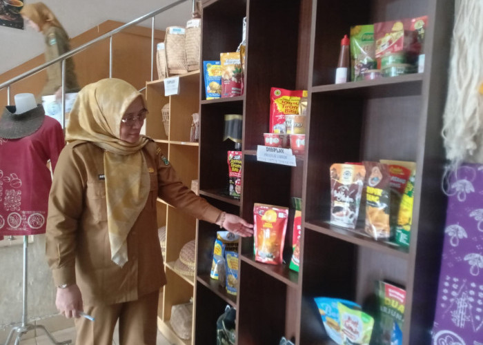 Dinkop UKM Muara Enim Catat 3.900 Produk Bersertifikat Halal