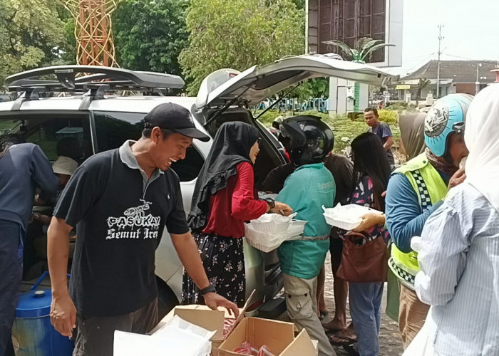 Patut Dicontoh, Endy Rutin Gelar Sedekah Makan Gratis