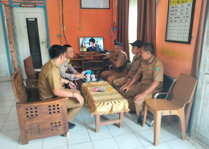 Bhabinkamtibmas Koordinasi Cooling System Demi Pilkada Damai di Muara Enim