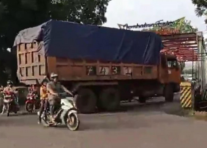 Anggota DPRD Ini Berang, Angkutan Batu Bata Timbulkan Kemacetan