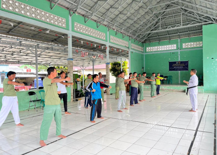 Kapolsek Rambang Asah Kemampuan Anggota Linmas