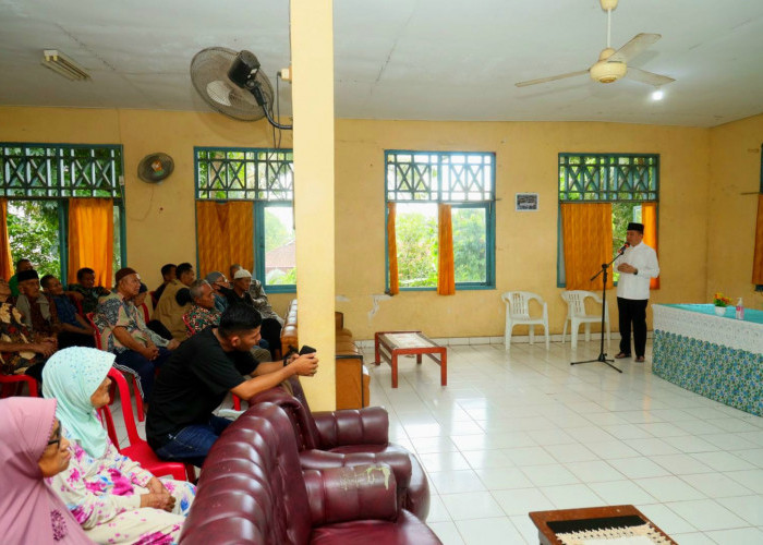 Kunjungi Panti Jompo, Pj Gubernur Sumsel Beri Bantuan dan Santunan