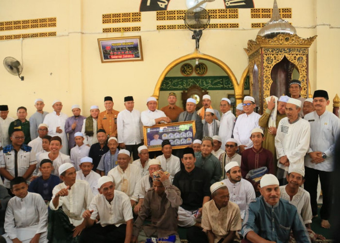 Gubernur Herman Deru Manfaatkan Safari Jumat untuk Serap Aspirasi Warga