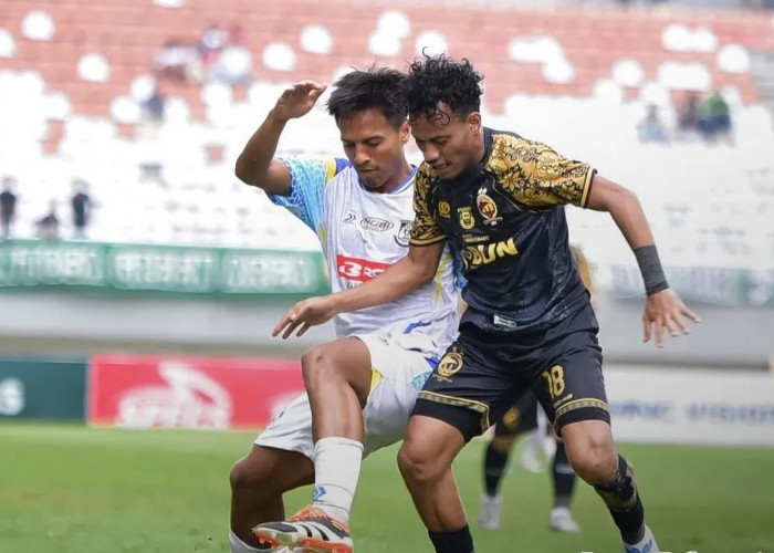 BALAS, Sriwijaya FC Unggul Sementara Atas Persikota Tangerang Lewat Penalti Arbeta Rockyawan