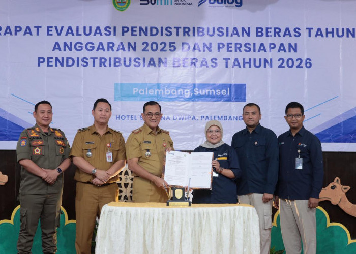 Sekda Sumsel Apresiasi Pendistribusian Beras 2025, Kawal Distribusi 2026