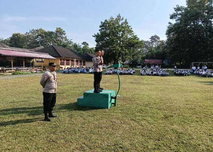 Polisi Ingatkan Siswa untuk Waspada Terhadap Hoaks dan Kenakalan Remaja