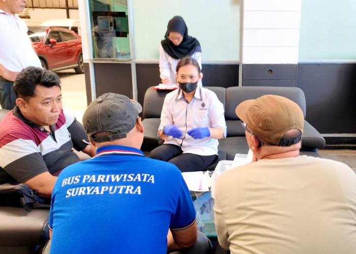 Cegah Kecelakaan saat Mudik, Kemnaker Periksa Kesehatan dan Kelelahan Pengemudi di 6 Kota