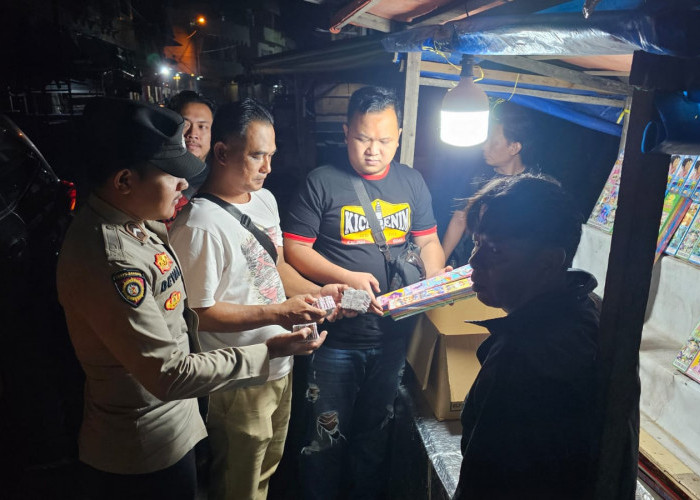 Jaga Kondusifitas Ramadan, Pedagang Petasan Ditertibkan