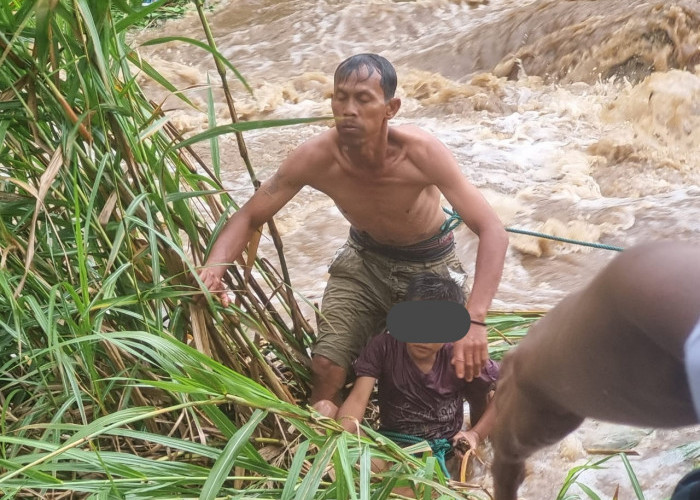Asik Mandi di Sungai Meo, 3 Bocah di Semende Hanyut Terseret Banjir Bandang, 2 Selamat, 1 Meninggal Dunia