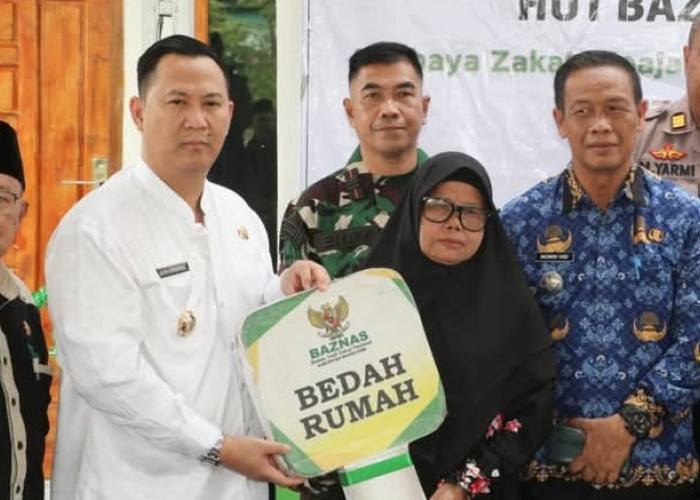 Resmikan 5 Rumah Layak Huni, Pj Bupati Muara Enim Ingatkan ASN dan Perusahaan Salurkan Zakat dan Infaq