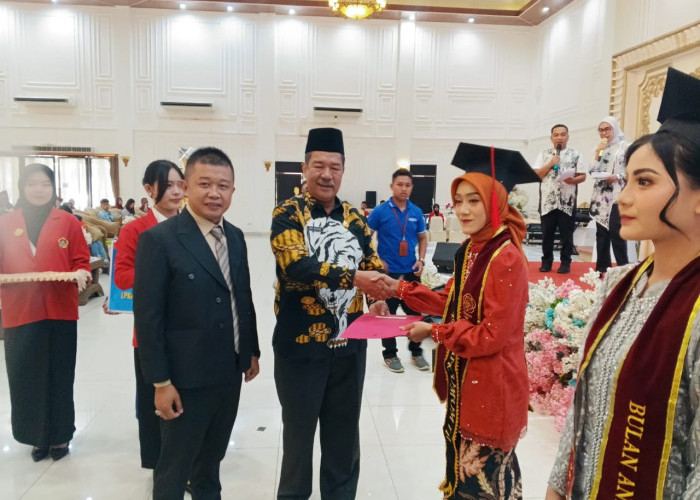 LPK/LKP Zakiyah Muara Enim Wisuda 105 Siswa