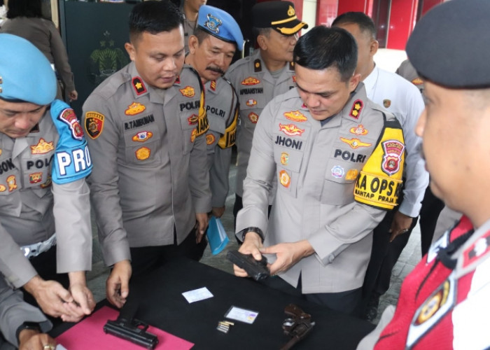 Polres Muara Enim Lakukan Pemeriksaan Senjata Api dan Amunisi Anggota