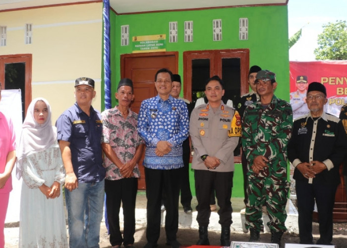 Bupati dan Kapolres Muara Enim Resmikan Program Bedah Rumah