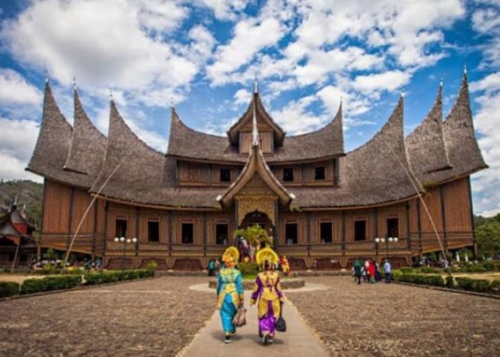 6 Destinasi Wisata di Sumatera Barat Ini Mirip Luar Negeri, Cocok Dikunjungi Ketika Liburan Bersama Keluarga