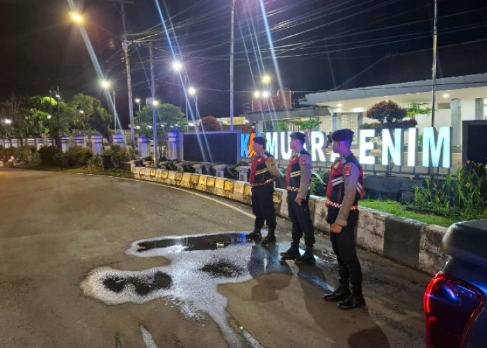 Antisipasi Kejahatan Jalanan, Anggota Satuan Samapta Polres Muara Enim Gelar Patroli Malam