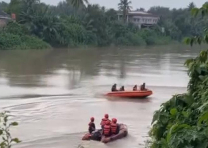 Tepeleset Saat Bermain di Pinggir Sungai Lematang, Bocah 3,5 Tahun di Muara Enim Hanyut Terbawa Arus