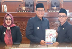Bupati Edison Serahkan LKPJ 2025, Sebanyak 295 Program dan 100,26 IKU jadi Bukti Kinerja