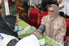 Safari Ramadan di Talang Nangka, Wabup Sumarni Ajak Jemaah Perkuat Takwa dan Manfaatkan Layanan Cekling Gratis
