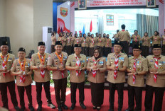 Terima Lencana Pancawarsa IV, Plt Bupati Sumarni Dorong Pramuka Mandiri Pangan