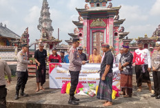 Gelar Bansos dan Baksos di Pura Bali Agung Air Talas