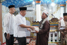Wagub Sumsel Apresiasi Kekompakan Warga Kepur, Serahkan Bantuan untuk Masjid dan Masyarakat