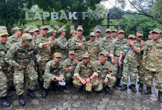 Tak Hanya Menulis, Direktur UKW PWI juga Jajal Senjata Kopassus