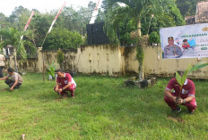 Polsek Rambang Tanam 50 Pohon Wujud Kepedulian Lingkungan