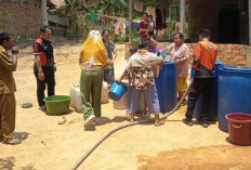 BPBD Muara Enim Salurkan 14 Ribu Liter Air Bersih