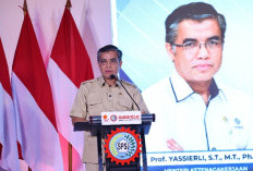 Hadapi Disrupsi AI, Menaker Ajak Serikat Pekerja Perkuat Upskilling dan Reskilling