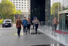 Tiba di Gedung Merah Putih KPK, Bupati Muara Enim Edison Tak Respons Pertanyaan Wartawan