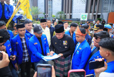 Temui Massa PMII, Gubernur Herman Deru Tegaskan Komitmen Transparansi Anggaran dan Perbaikan Infrastruktur