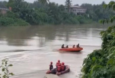 Tepeleset Saat Bermain di Pinggir Sungai Lematang, Bocah 3,5 Tahun di Muara Enim Hanyut Terbawa Arus