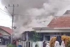 Diduga Korsleting Listrik, Rumah di Muara Enim Ini Hangus Terbakar