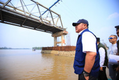 Gubernur Herman Deru Desak Jembatan P6 Lalan Tersambung Januari 2027